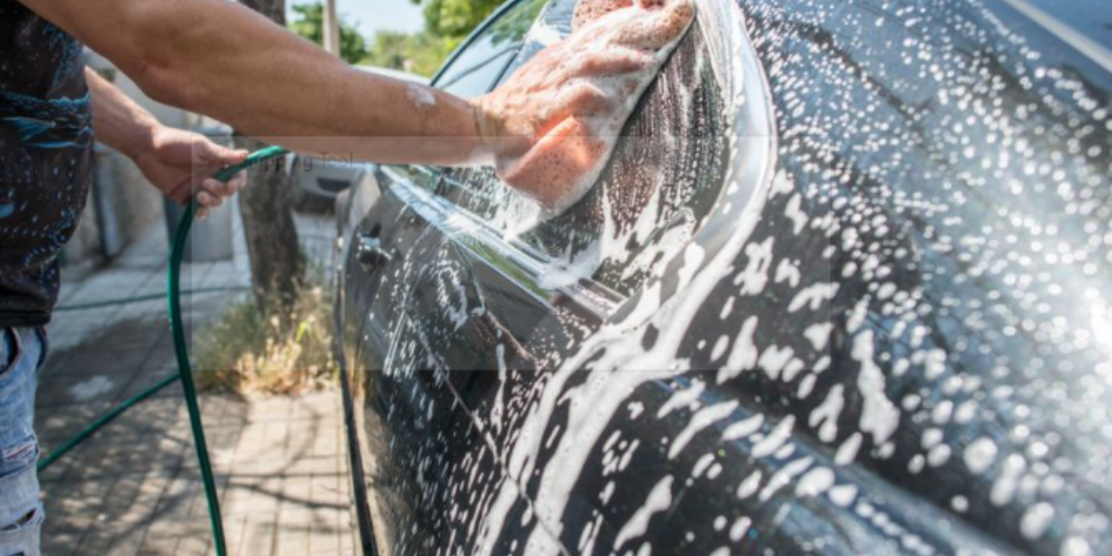 Tips to clean your car without harming the environment